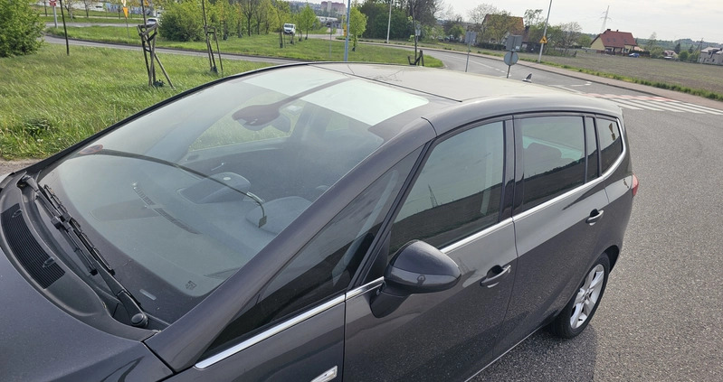 Opel Zafira cena 29900 przebieg: 127000, rok produkcji 2014 z Kalisz małe 301